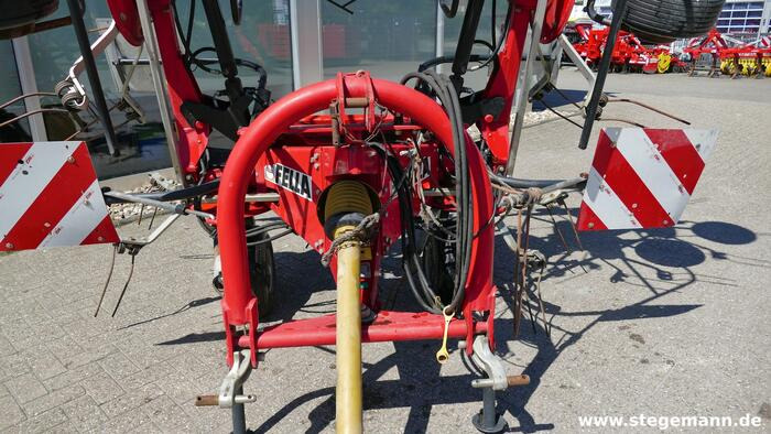 Fella TH 900 D - Tedder/ Rake: picture 4 Fella TH 900 D - Tedder/ Rake: picture 4