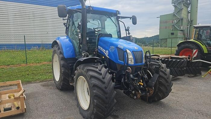 New Holland T6.160 Auto Command - Farm tractor: picture 2 New Holland T6.160 Auto Command - Farm tractor: picture 2