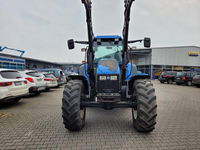 New Holland TS 115 - Farm tractor: picture 5 New Holland TS 115 - Farm tractor: picture 5