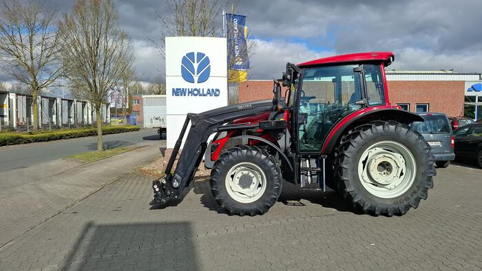 Valtra A 95 - Farm tractor: picture 4 Valtra A 95 - Farm tractor: picture 4