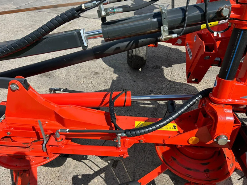 Tedder/ Rake Kuhn GF 13012 Schudder getrokken: picture 16