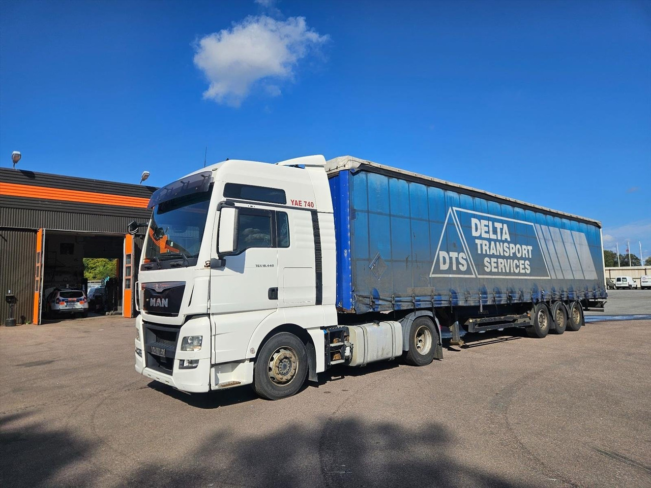 Dragbil MAN TGX 18.440 4X2 BLS -2015 | Kögel - Tractor unit, Curtainsider semi-trailer: picture 1 Dragbil MAN TGX 18.440 4X2 BLS -2015 | Kögel - Tractor unit, Curtainsider semi-trailer: picture 1