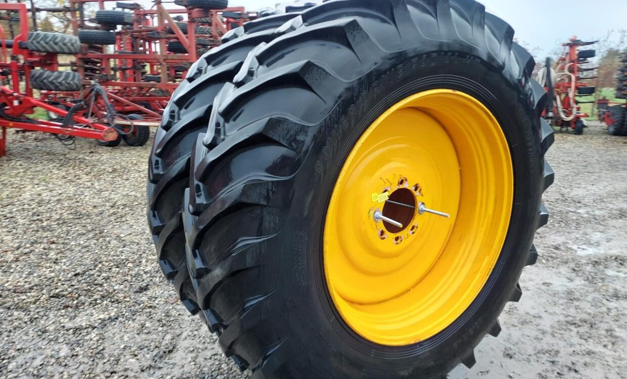 Alliance Power Drive Radial HT 20.8R42 - Tire for Sprayer: picture 1 Alliance Power Drive Radial HT 20.8R42 - Tire for Sprayer: picture 1