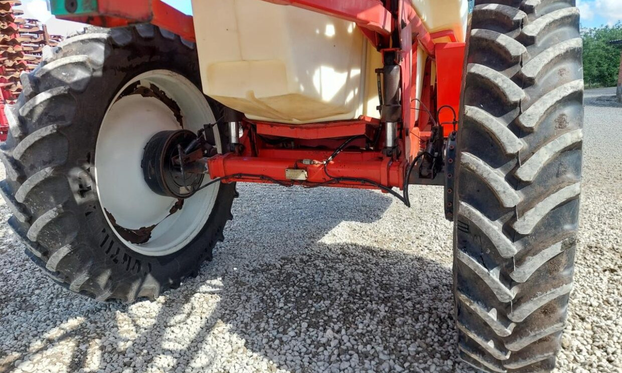 Bargam Compact 6200 - 24-36m med GPS - Trailed sprayer: picture 5 Bargam Compact 6200 - 24-36m med GPS - Trailed sprayer: picture 5