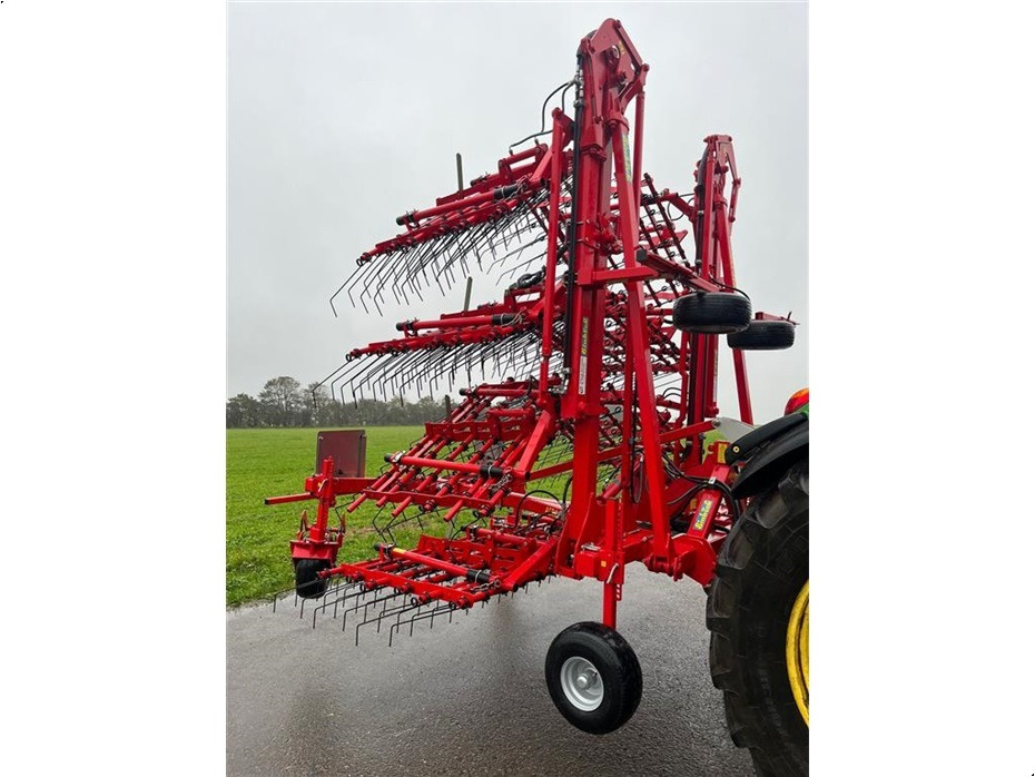 Einböck
Aerostar-Exact 1200 - Spring tine harrow: picture 3 Einböck
Aerostar-Exact 1200 - Spring tine harrow: picture 3