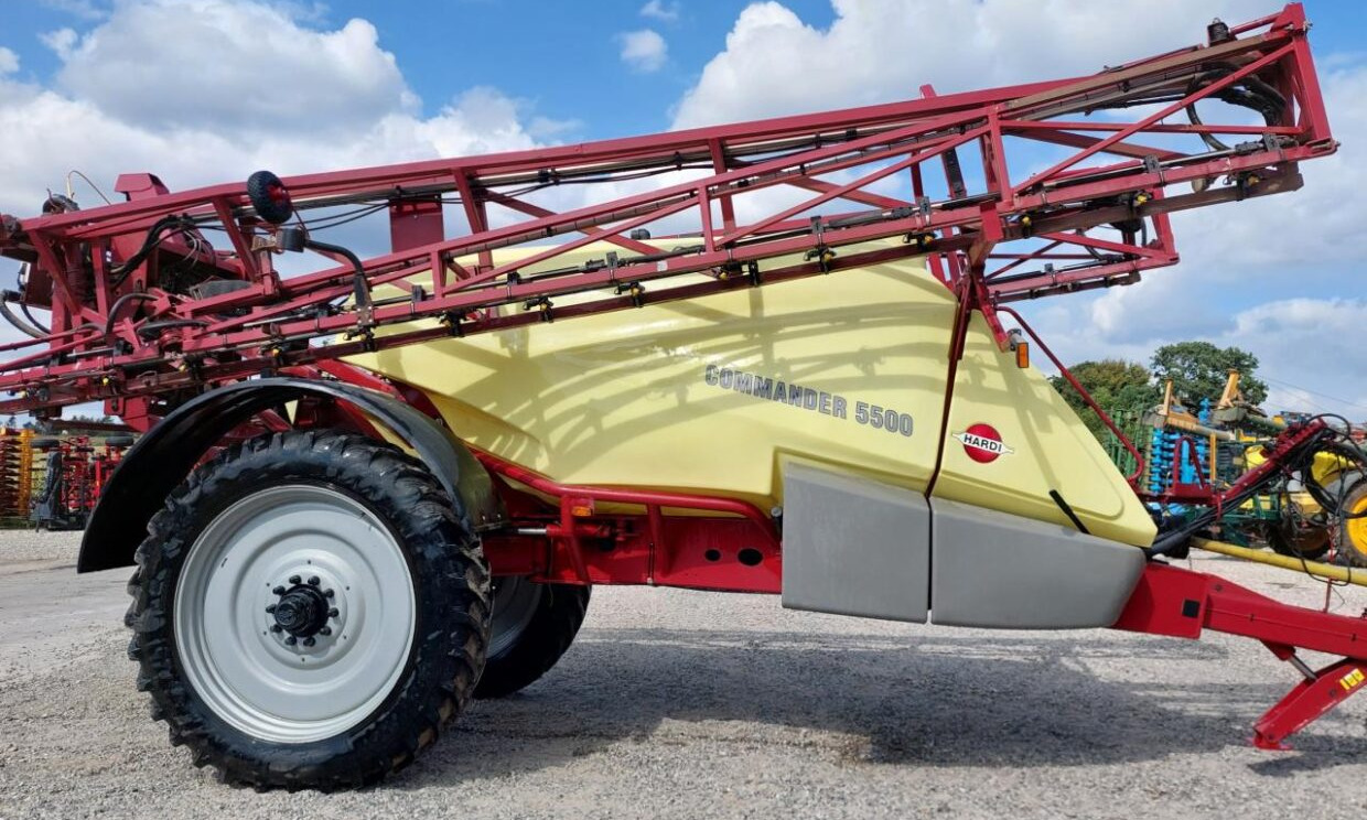 Hardi Commander 5500i -30m - Trailed sprayer: picture 2 Hardi Commander 5500i -30m - Trailed sprayer: picture 2