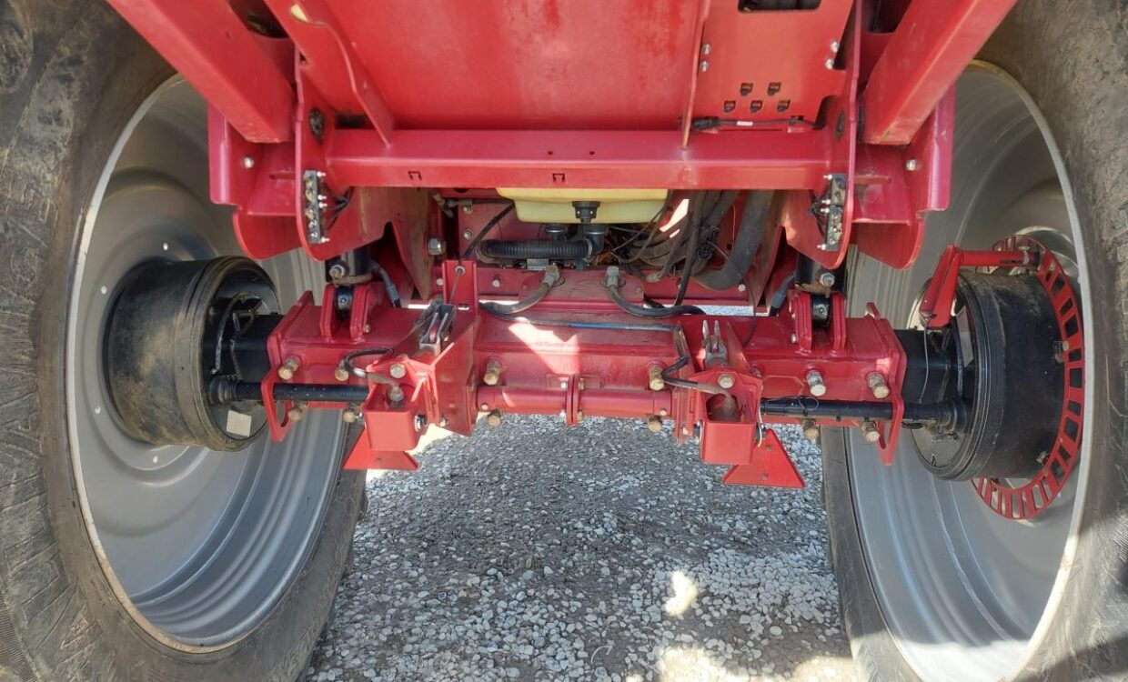 Hardi Commander 7000i - 28m Twin - Trailed sprayer: picture 4 Hardi Commander 7000i - 28m Twin - Trailed sprayer: picture 4