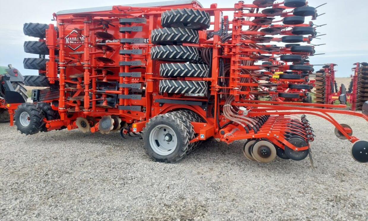 Kuhn Espro 6000 RC "Mix" Vistaflow - Seed drill: picture 2 Kuhn Espro 6000 RC "Mix" Vistaflow - Seed drill: picture 2