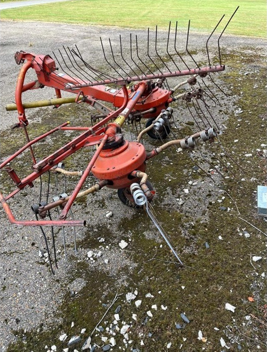 Kuhn GSR 25 N - Tedder/ Rake: picture 3 Kuhn GSR 25 N - Tedder/ Rake: picture 3