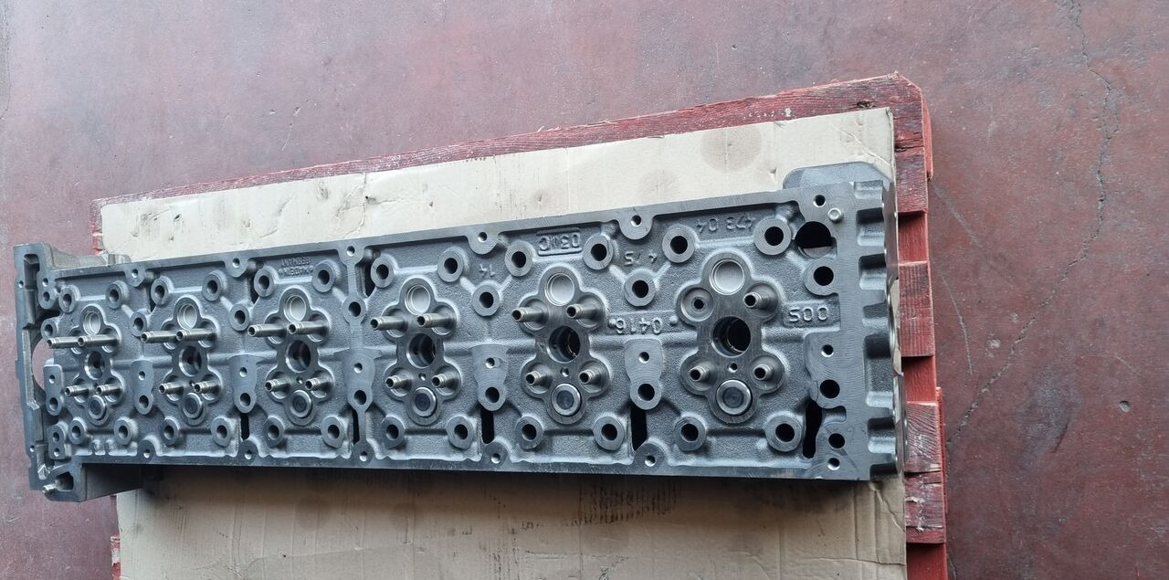 Mercedes-Benz  A4730101420  Mercedes-Benz ACTROS MP4 EURO 6 - Cylinder head for Truck: picture 3 Mercedes-Benz  A4730101420  Mercedes-Benz ACTROS MP4 EURO 6 - Cylinder head for Truck: picture 3