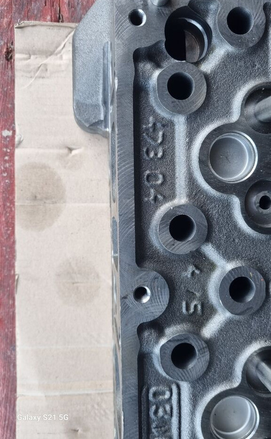 Mercedes-Benz  A4730101420  Mercedes-Benz ACTROS MP4 EURO 6 - Cylinder head for Truck: picture 4 Mercedes-Benz  A4730101420  Mercedes-Benz ACTROS MP4 EURO 6 - Cylinder head for Truck: picture 4