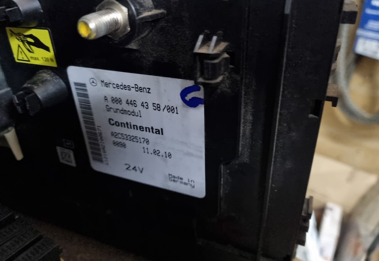 Mercedes-Benz GRUNDMODUL ACTROS MP4 A0014465158 Mercedes-Benz ACTROS MP4 EURO 6 - Fuse for Truck: picture 4 Mercedes-Benz GRUNDMODUL ACTROS MP4 A0014465158 Mercedes-Benz ACTROS MP4 EURO 6 - Fuse for Truck: picture 4
