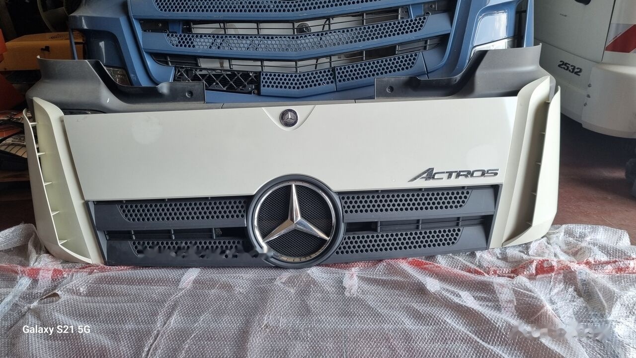 New Hood for Truck Mercedes-Benz MERCEDES ACTROS MP4 EURO 6   Mercedes-Benz ACTROS MP4: picture 6 New Hood for Truck Mercedes-Benz MERCEDES ACTROS MP4 EURO 6   Mercedes-Benz ACTROS MP4: picture 6