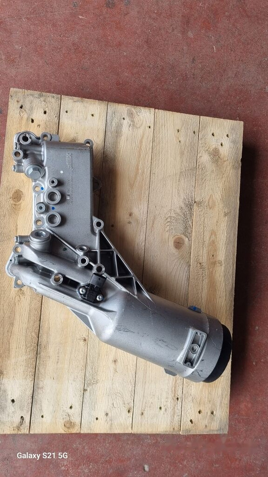 Mercedes-Benz OIL COOLER A 4571803110   Mercedes-Benz - Oil cooler for Truck: picture 1 Mercedes-Benz OIL COOLER A 4571803110   Mercedes-Benz - Oil cooler for Truck: picture 1