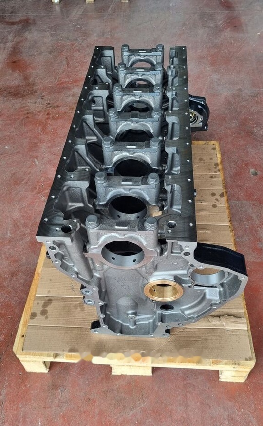 Mercedes-Benz OM 460 LA A 4600110601   Mercedes-Benz TOYRISMO - TRAVEGO - Cylinder block for Bus: picture 2 Mercedes-Benz OM 460 LA A 4600110601   Mercedes-Benz TOYRISMO - TRAVEGO - Cylinder block for Bus: picture 2