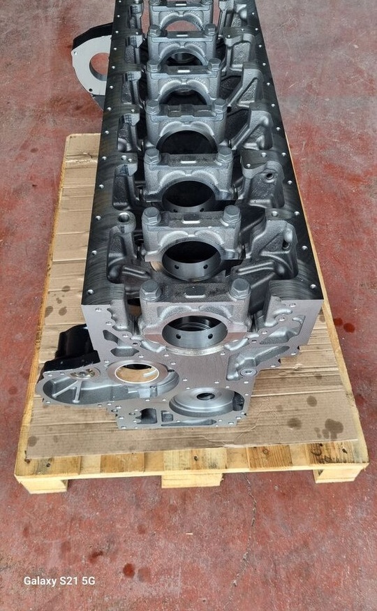 New Cylinder block for Truck Mercedes-Benz OM 460 LA A4600110601   Mercedes-Benz: picture 8