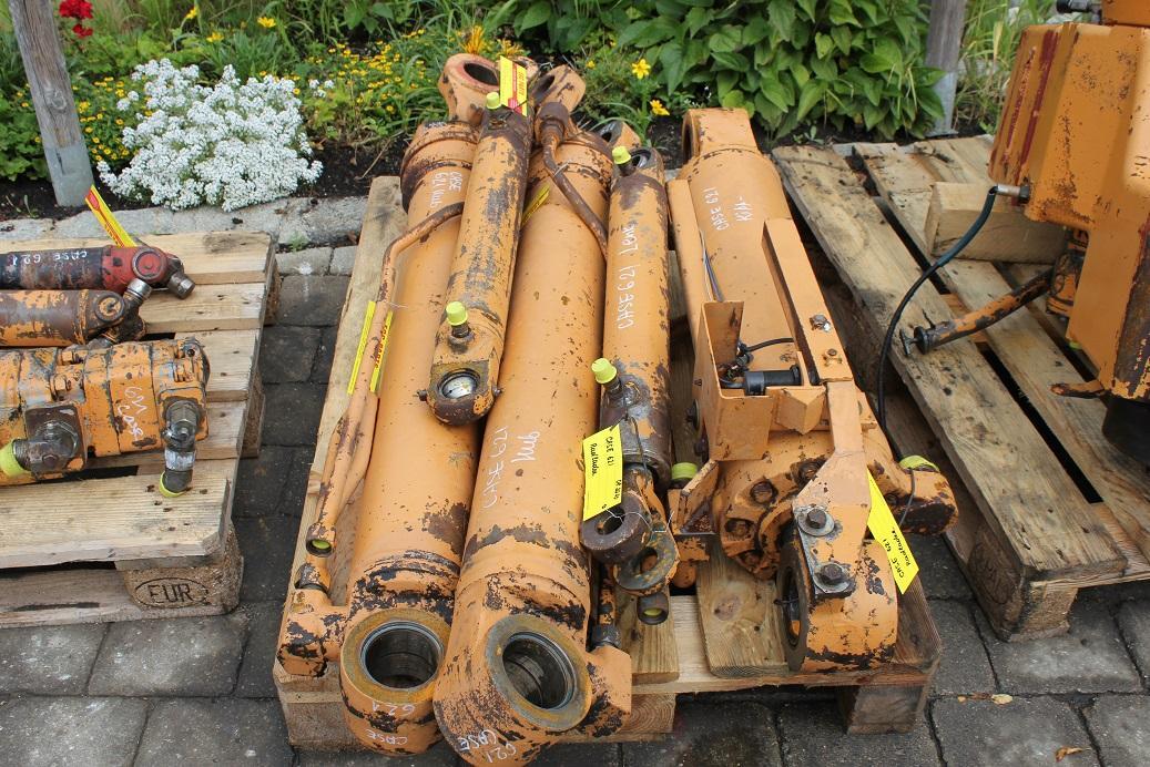Case 621 - Hydraulic cylinder for Construction machinery: picture 3 Case 621 - Hydraulic cylinder for Construction machinery: picture 3