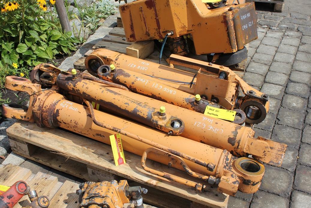 Case 621 - Hydraulic cylinder for Construction machinery: picture 4 Case 621 - Hydraulic cylinder for Construction machinery: picture 4