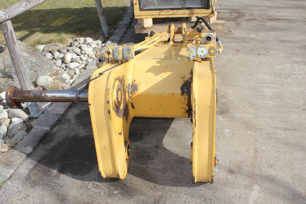 Caterpillar 206 BFT - Boom for Excavator: picture 3 Caterpillar 206 BFT - Boom for Excavator: picture 3