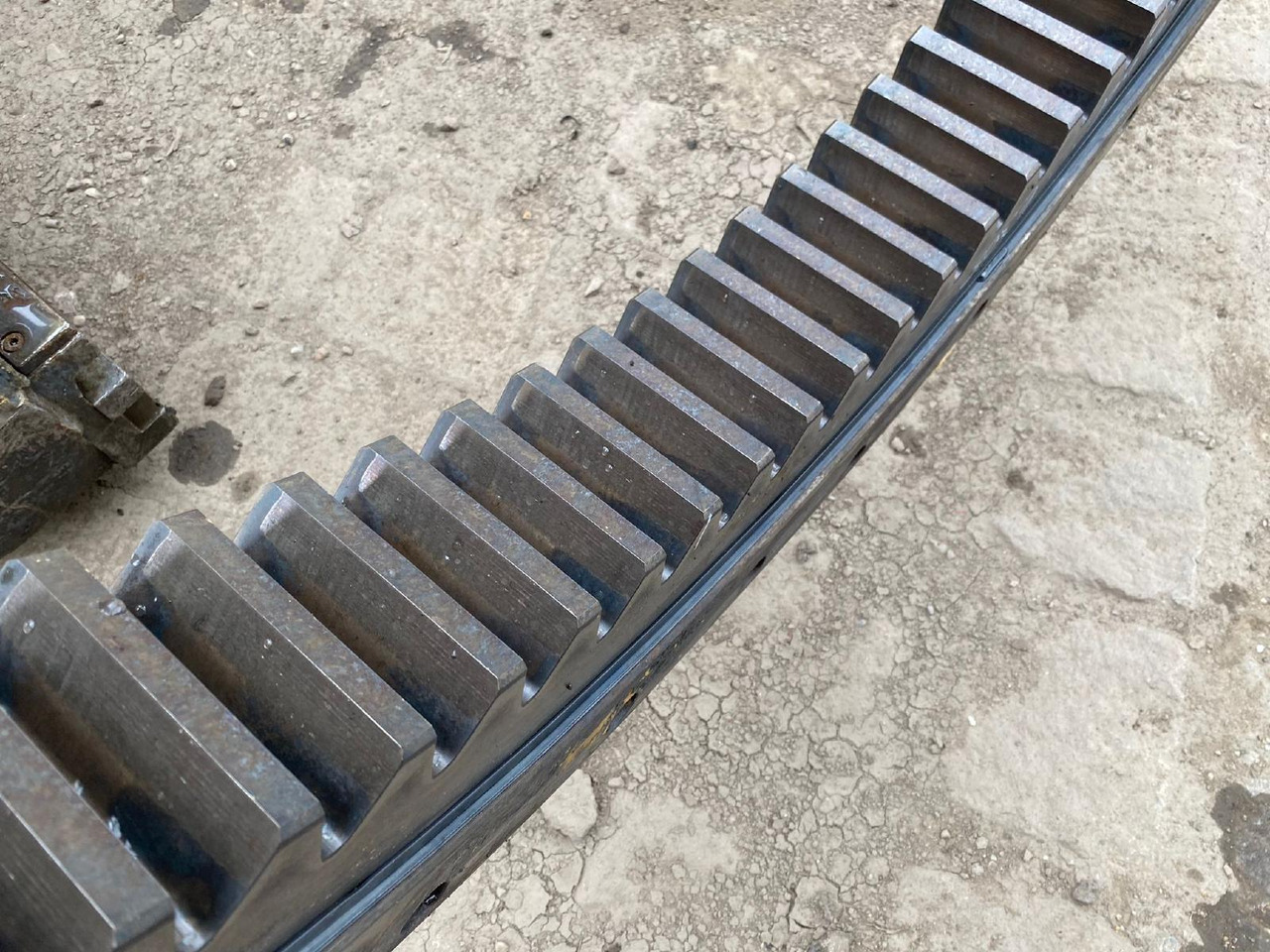 Holland E305 - Slewing ring for Construction machinery: picture 3 Holland E305 - Slewing ring for Construction machinery: picture 3