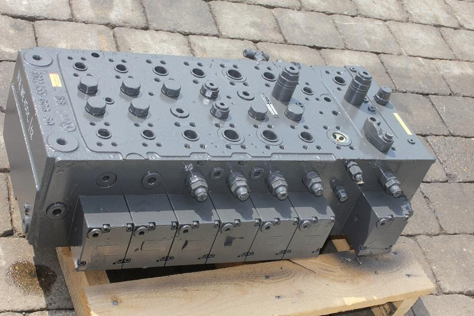 Holland WE150C - Hydraulic valve for Construction machinery: picture 4 Holland WE150C - Hydraulic valve for Construction machinery: picture 4