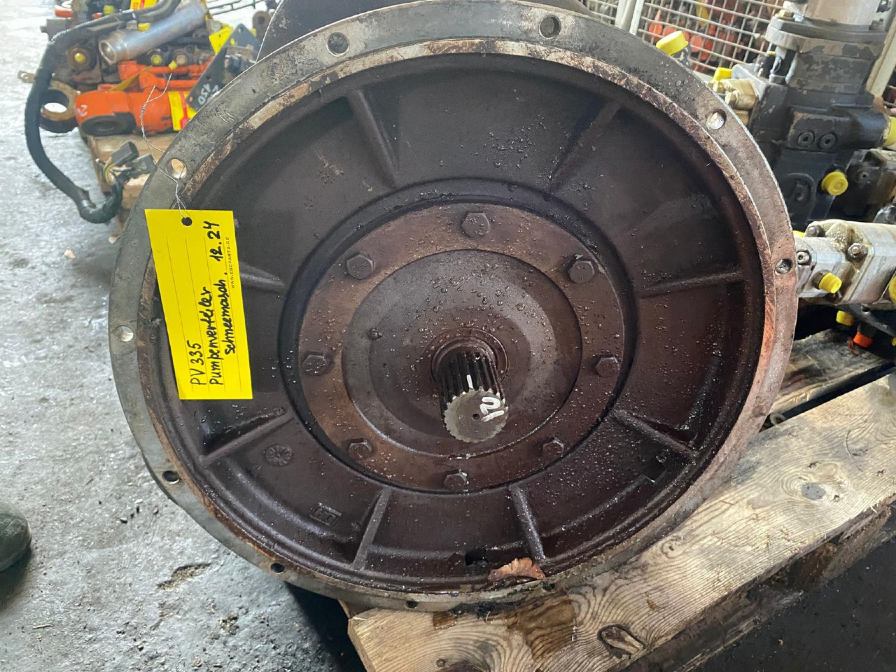 Hydraulics for Municipal/ Special vehicle Kässbohrer PB 240D: picture 6