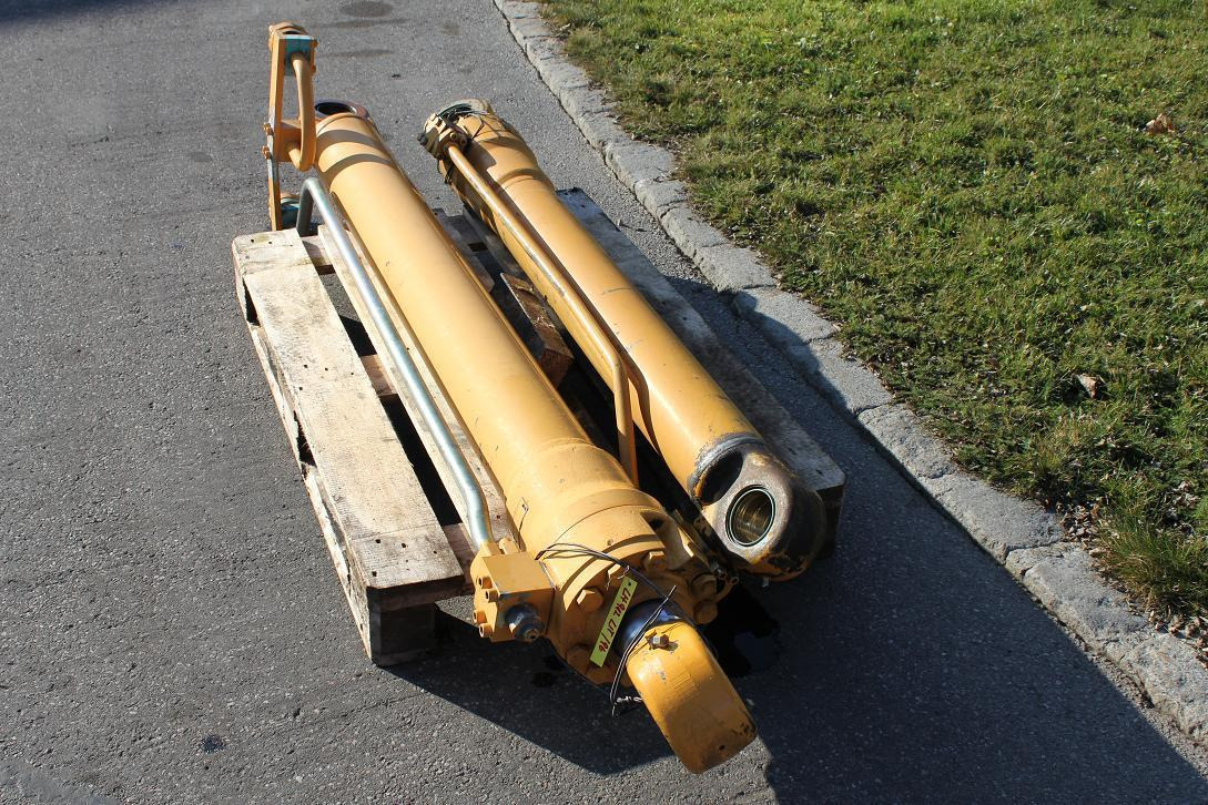 Liebherr 912 Lit. - Hydraulic cylinder for Construction machinery: picture 3 Liebherr 912 Lit. - Hydraulic cylinder for Construction machinery: picture 3