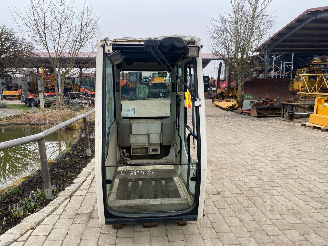 Liebherr A 904 C - Cab for Construction machinery: picture 2 Liebherr A 904 C - Cab for Construction machinery: picture 2