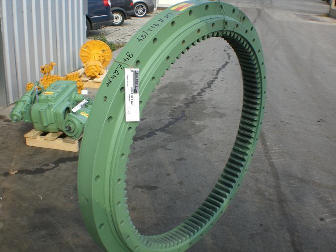 Liebherr A 922 - Slewing ring for Construction machinery: picture 1 Liebherr A 922 - Slewing ring for Construction machinery: picture 1