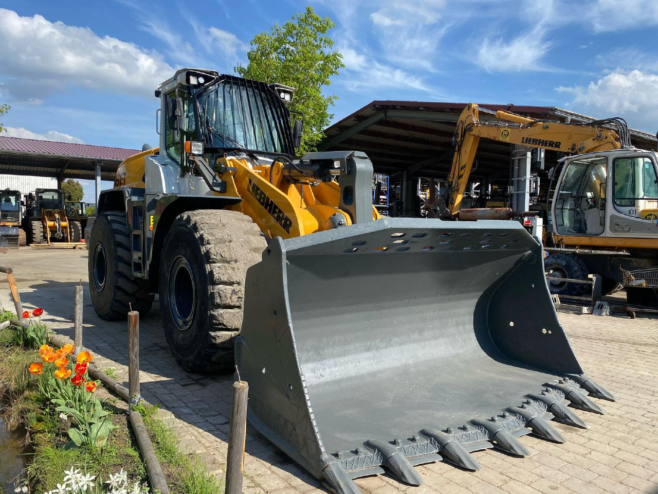 Wheel loader Liebherr L 566 X Power: picture 11
