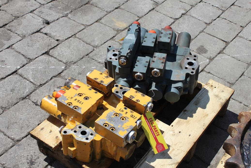 Liebherr R 921 - Hydraulic valve for Construction machinery: picture 4 Liebherr R 921 - Hydraulic valve for Construction machinery: picture 4