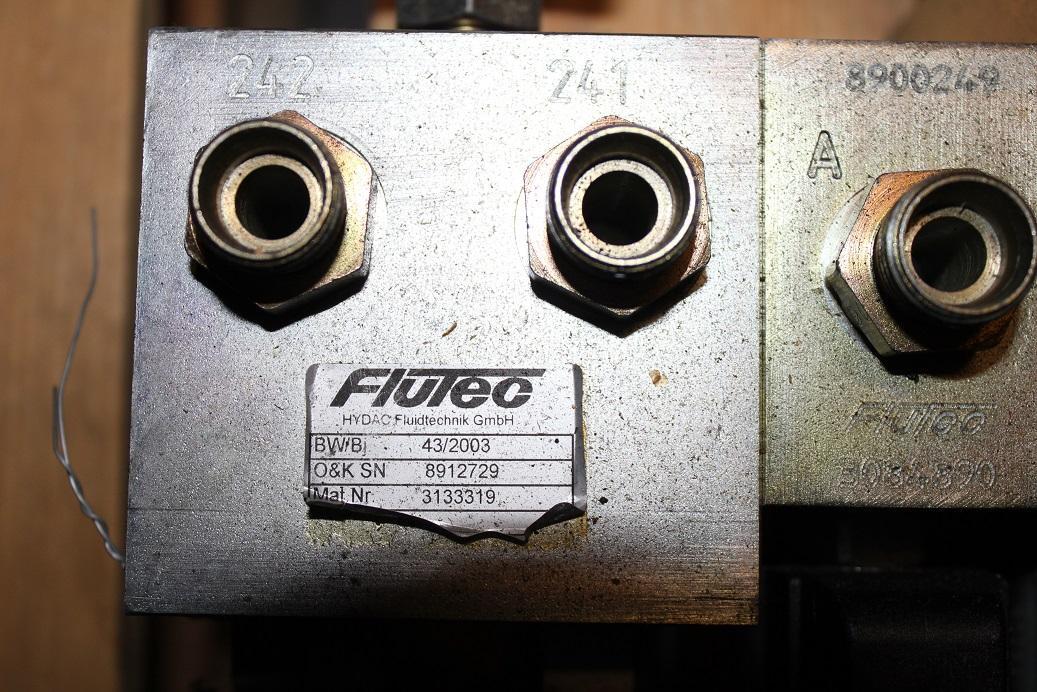 O&K MH Plus , New Holland - Hydraulic valve for Wheel excavator: picture 4 O&K MH Plus , New Holland - Hydraulic valve for Wheel excavator: picture 4