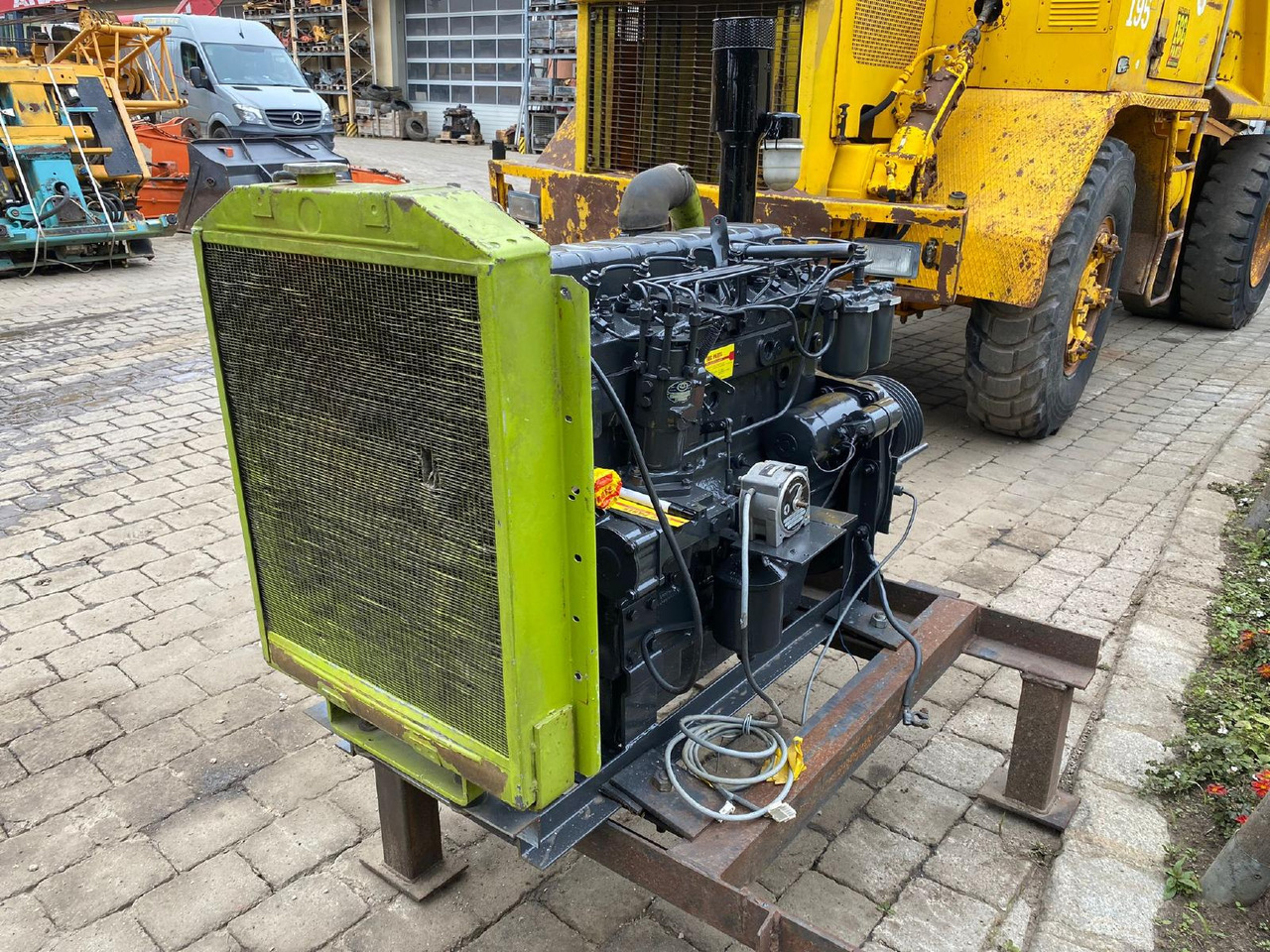 Perkins - Engine for Construction machinery: picture 3 Perkins - Engine for Construction machinery: picture 3