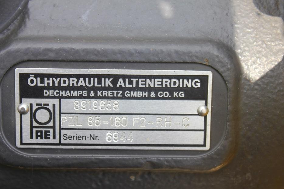 Holland WE 150C - Spare parts for Excavator: picture 3 Holland WE 150C - Spare parts for Excavator: picture 3