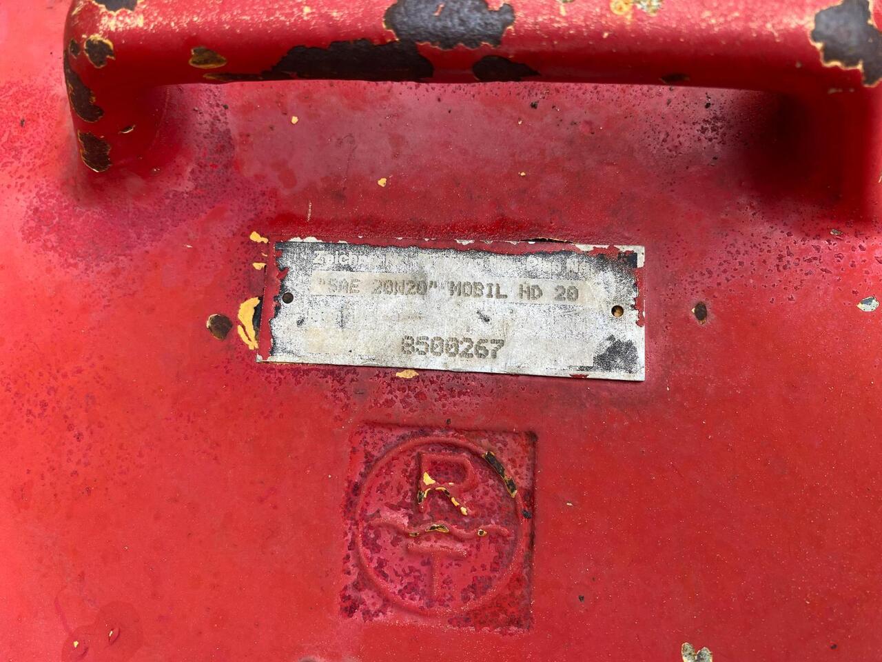 Liebherr R 904 LIT - Spare parts for Crawler excavator: picture 5 Liebherr R 904 LIT - Spare parts for Crawler excavator: picture 5