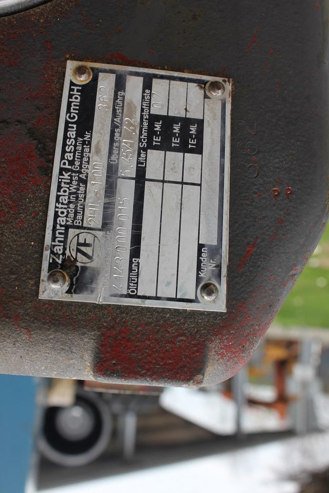 Zeppelin ZF 2HL100 aus ZM 19 - Transmission for Construction machinery: picture 3 Zeppelin ZF 2HL100 aus ZM 19 - Transmission for Construction machinery: picture 3