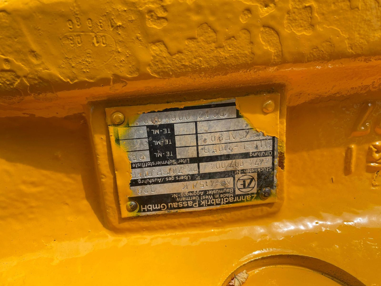 Zettelmeyer ZL 3001 ZF AP 411, AP415 - Axle and parts for Construction machinery: picture 3 Zettelmeyer ZL 3001 ZF AP 411, AP415 - Axle and parts for Construction machinery: picture 3