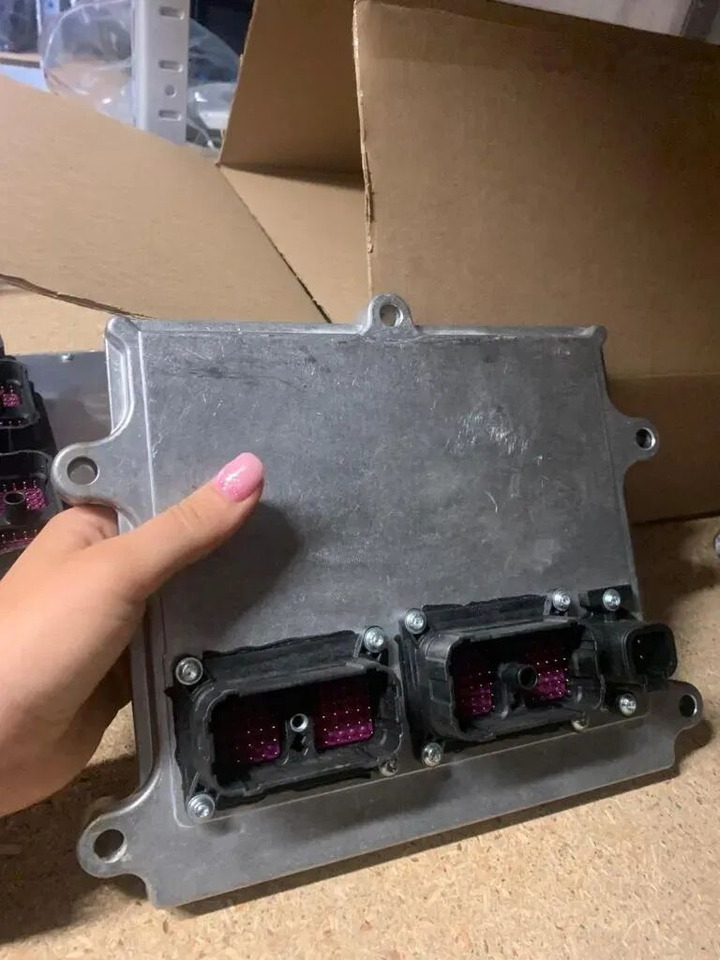 Nowy Sterownik Komputer Silnika ECU Cummins P4354531 CM2850A - ECU for Truck: picture 1 Nowy Sterownik Komputer Silnika ECU Cummins P4354531 CM2850A - ECU for Truck: picture 1