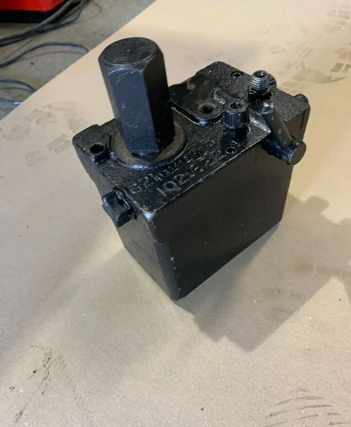 POMPA WYWROTU KABINY MAN TGX18.440 102622 truck - Hydraulic pump for Truck: picture 1 POMPA WYWROTU KABINY MAN TGX18.440 102622 truck - Hydraulic pump for Truck: picture 1