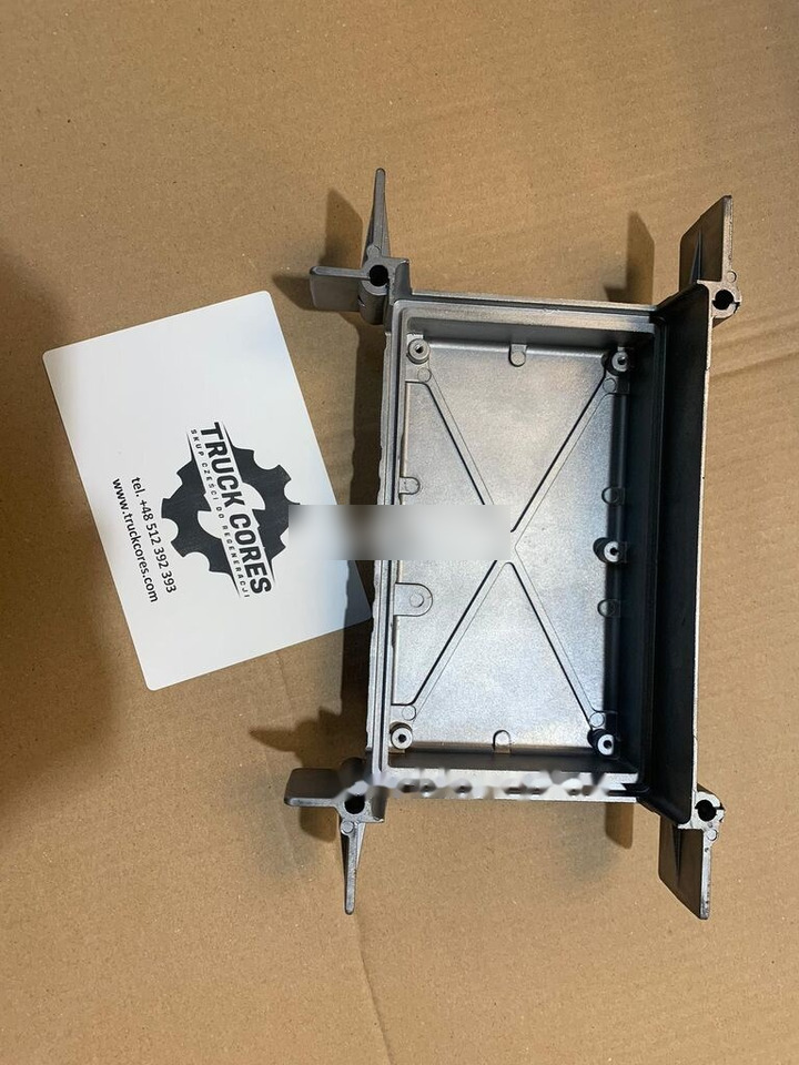 Nowa pokrywa aluminiowa / Dekiel zaworu Wabco D 4801020140 - Spare parts for Truck: picture 1 Nowa pokrywa aluminiowa / Dekiel zaworu Wabco D 4801020140 - Spare parts for Truck: picture 1