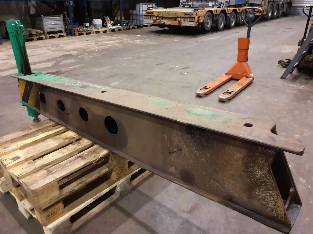 FAUN ATF 60-3 front outigger beam - Suspension for Mobile crane: picture 3 FAUN ATF 60-3 front outigger beam - Suspension for Mobile crane: picture 3