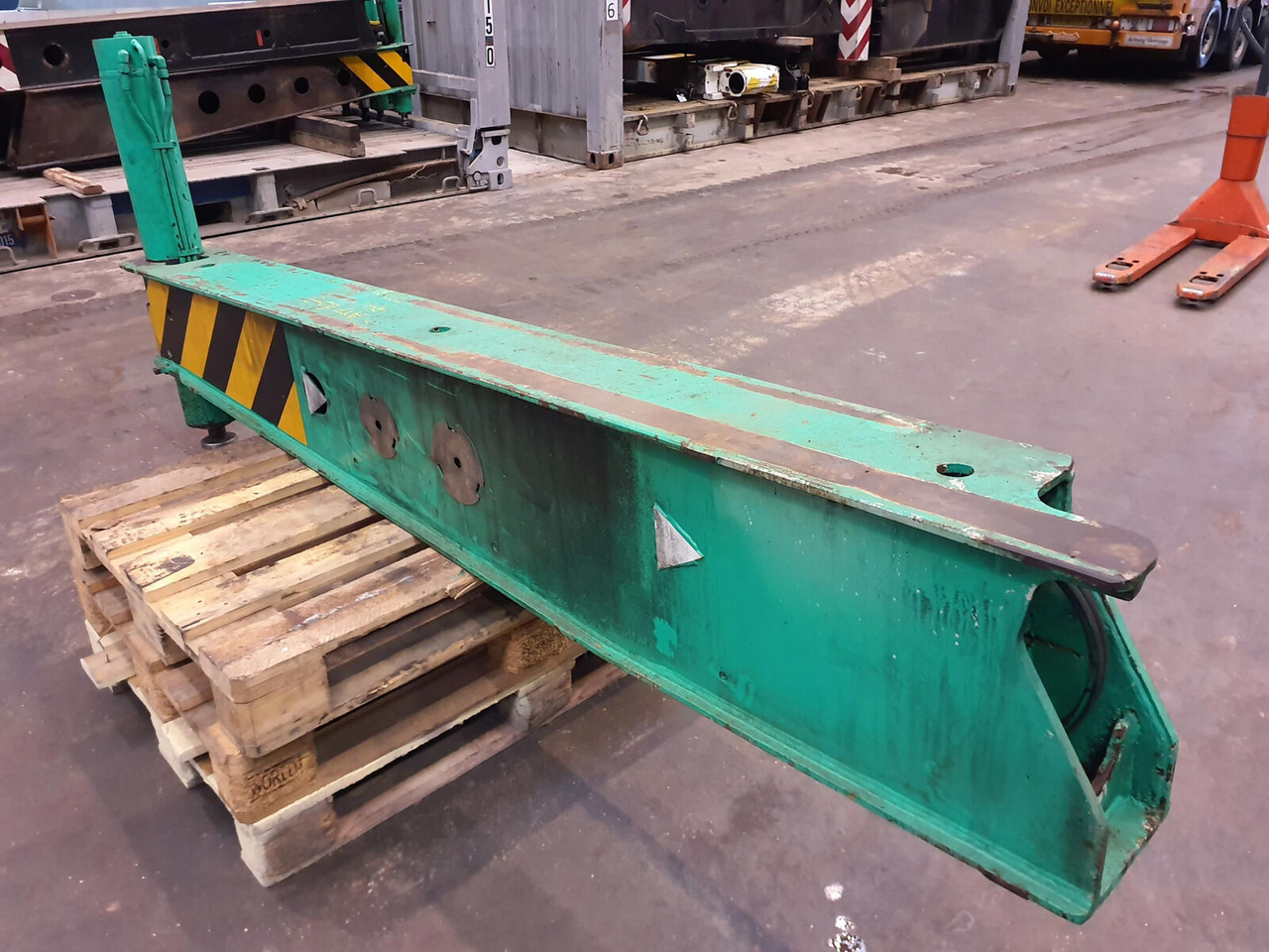 FAUN ATF 60-3 rear outrigger beam - Suspension for Mobile crane: picture 4 FAUN ATF 60-3 rear outrigger beam - Suspension for Mobile crane: picture 4