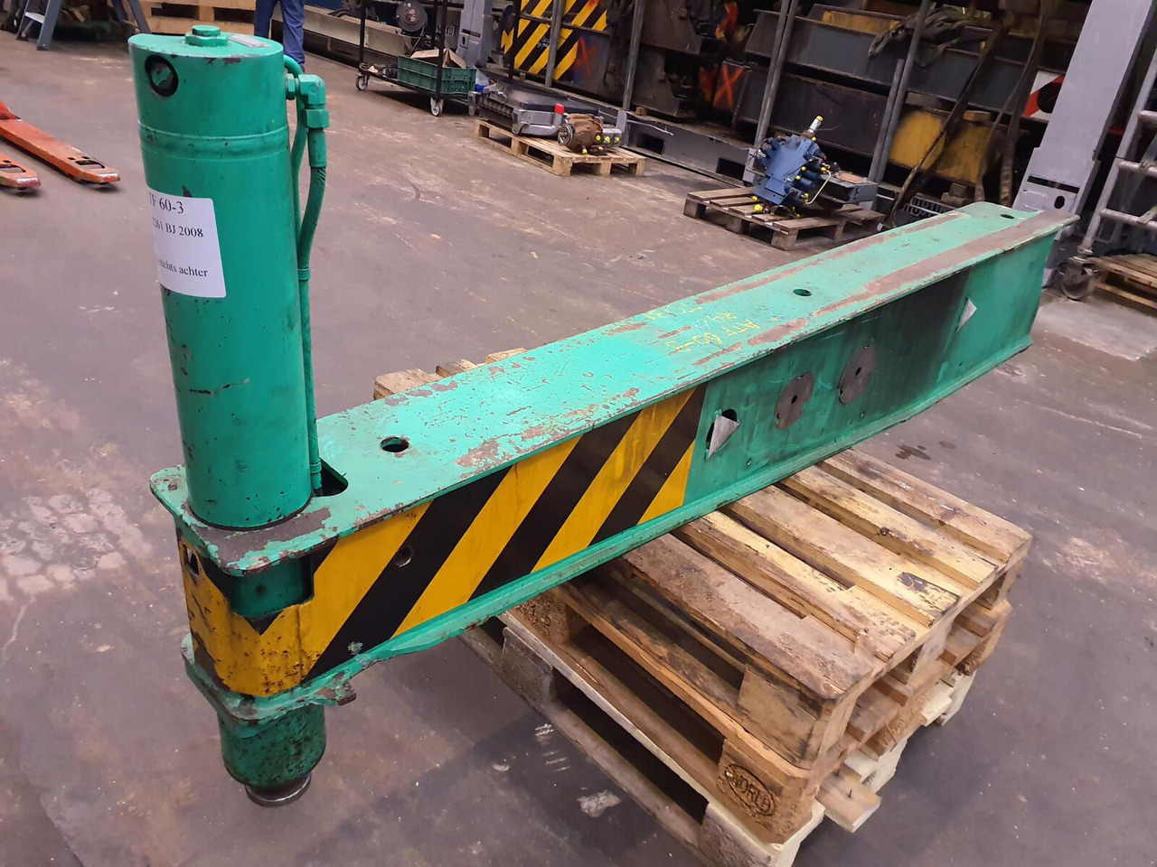 FAUN ATF 60-3 rear outrigger beam - Suspension for Mobile crane: picture 2 FAUN ATF 60-3 rear outrigger beam - Suspension for Mobile crane: picture 2