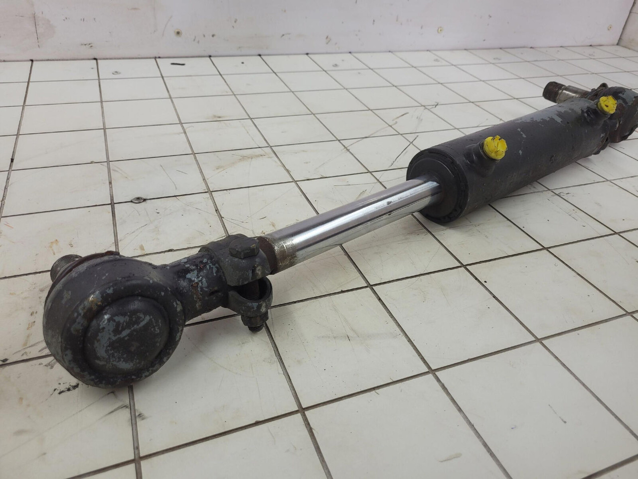 FAUN ATF 60-4 steering cylinder - Hydraulic cylinder for Mobile crane: picture 2 FAUN ATF 60-4 steering cylinder - Hydraulic cylinder for Mobile crane: picture 2