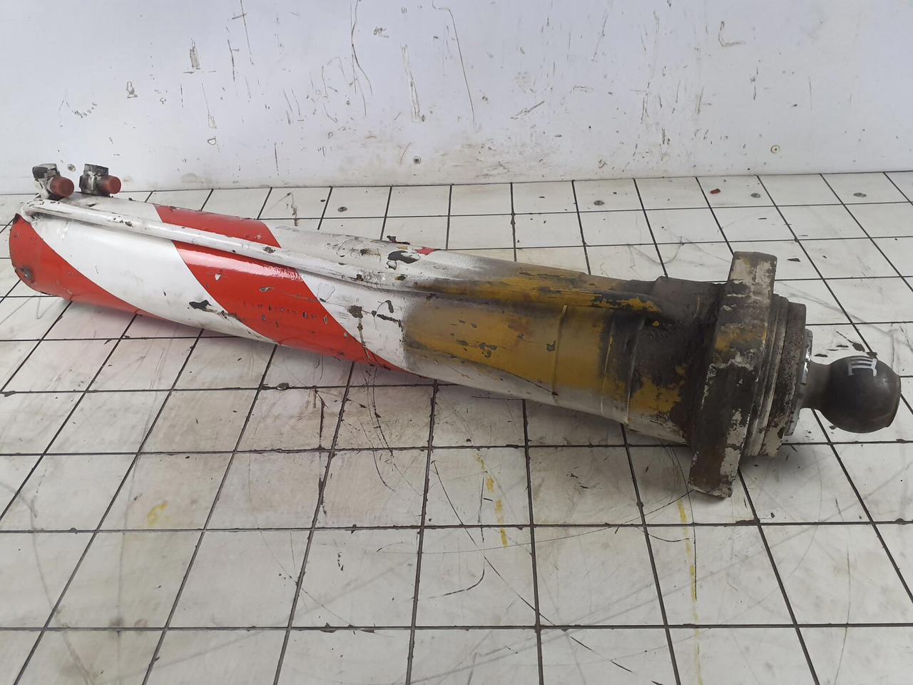 FAUN AUN RTF 30 outrigger cylinder - Hydraulic cylinder for Mobile crane: picture 2 FAUN AUN RTF 30 outrigger cylinder - Hydraulic cylinder for Mobile crane: picture 2