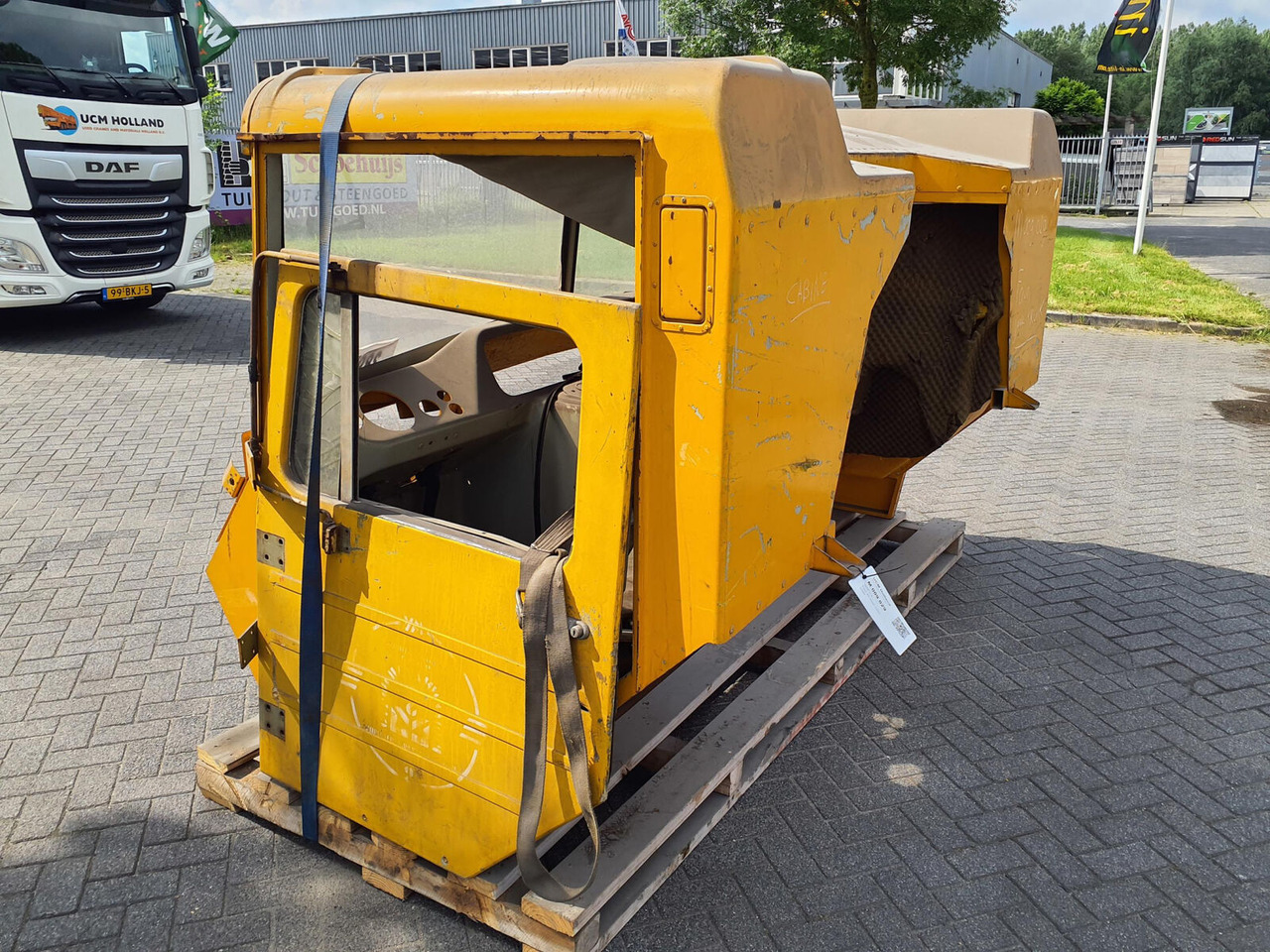 FAUN KF lower cabin - Cab for Mobile crane: picture 4 FAUN KF lower cabin - Cab for Mobile crane: picture 4