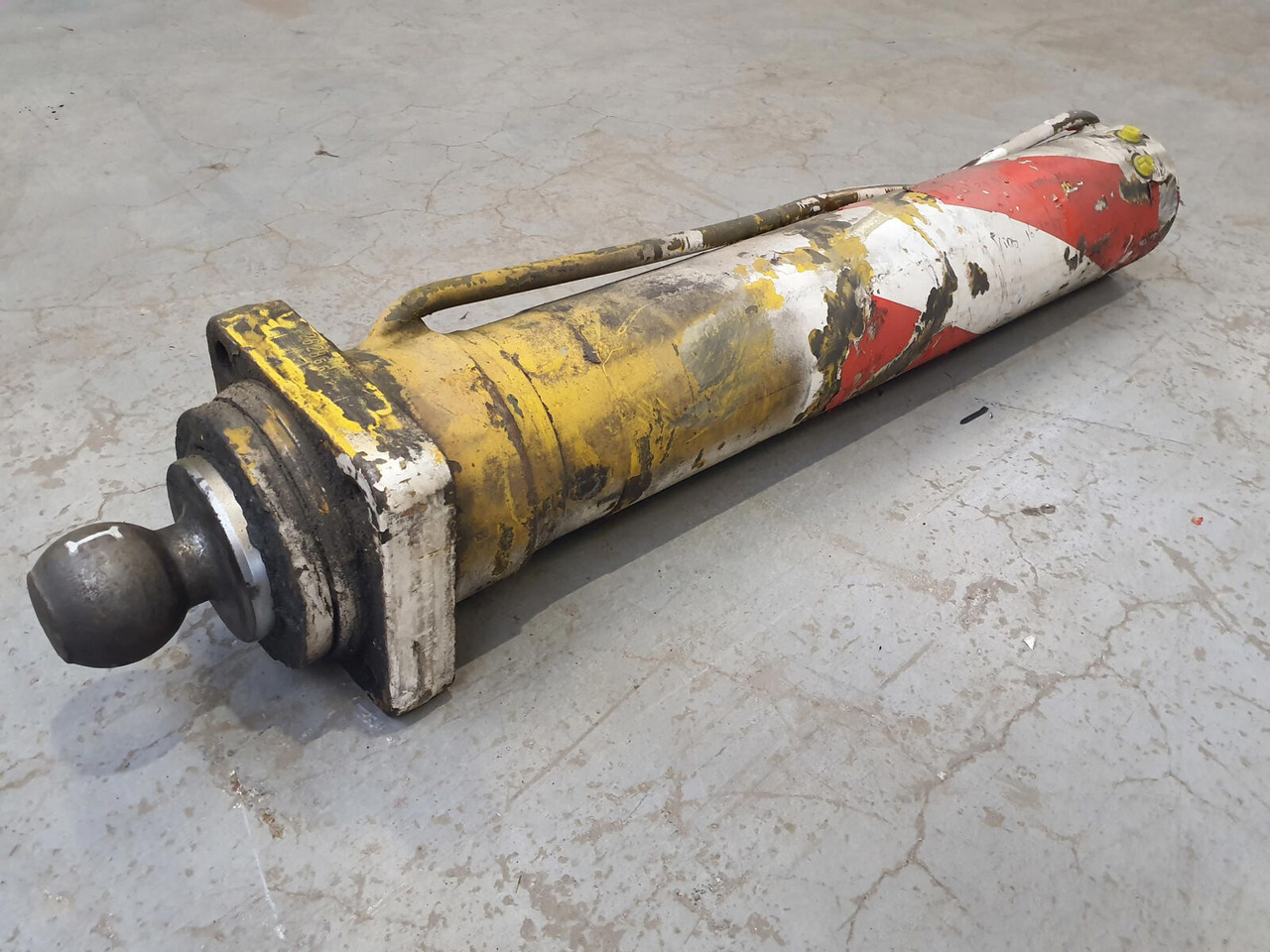 FAUN RTF 30 outrigger cylinder - Hydraulic cylinder for Mobile crane: picture 4 FAUN RTF 30 outrigger cylinder - Hydraulic cylinder for Mobile crane: picture 4