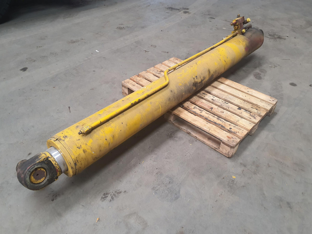 FAUN RTF 40-3 luffing cylinder - Hydraulic cylinder for Mobile crane: picture 1 FAUN RTF 40-3 luffing cylinder - Hydraulic cylinder for Mobile crane: picture 1