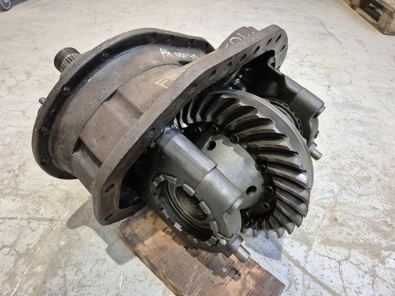 FAUN RTF 50/60 mid differential for parts - Differential gear for Mobile crane: picture 1 FAUN RTF 50/60 mid differential for parts - Differential gear for Mobile crane: picture 1