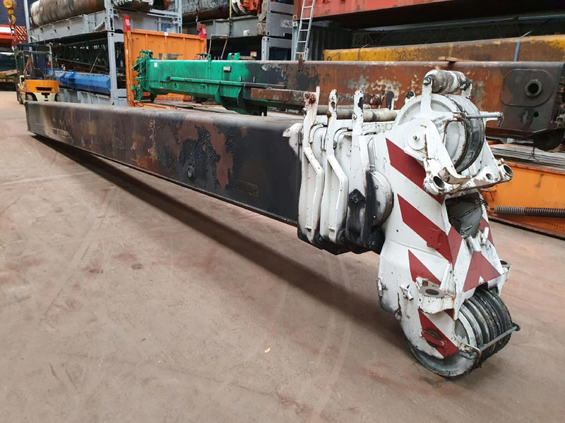 Faun ATF 50-3 telescopic section 3 - Body and exterior for Crane: picture 2 Faun ATF 50-3 telescopic section 3 - Body and exterior for Crane: picture 2